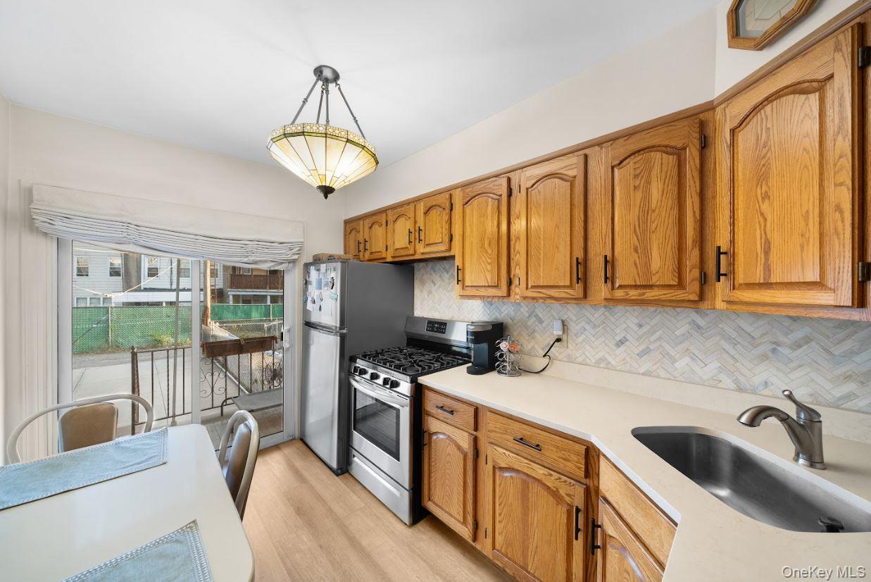 64-16 Metropolitan Avenue