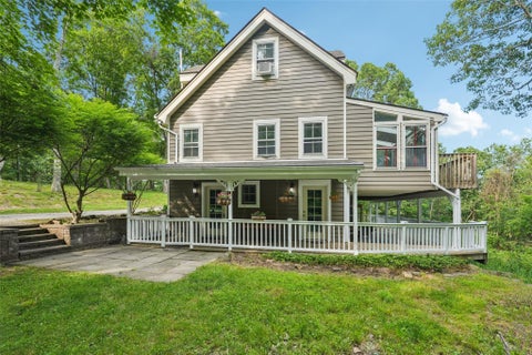 Photo for 25 Cascade Lake Road