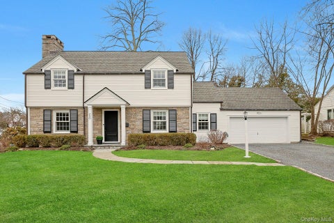 Homes For Sale - 250 Mamaroneck Road<br/> Scarsdale, NY 10583