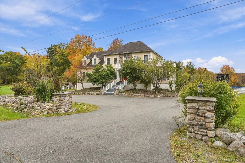 Photo of 167 Vinegar Hill Road, Pine Bush, NY 12566 (MLS # 1063357)