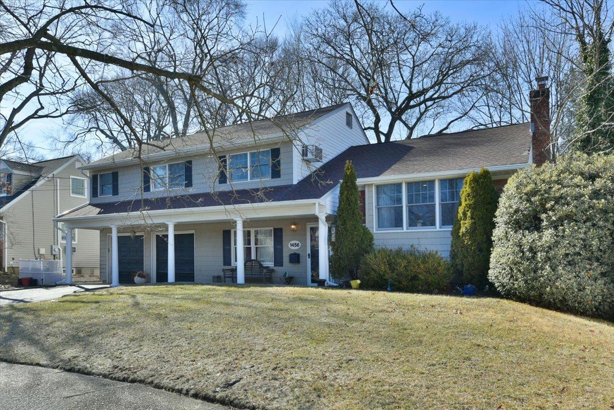 1456 Wagner Street, Wantagh, New York image 3