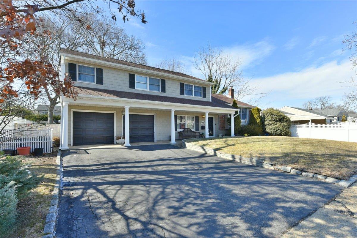 1456 Wagner Street, Wantagh, New York image 2
