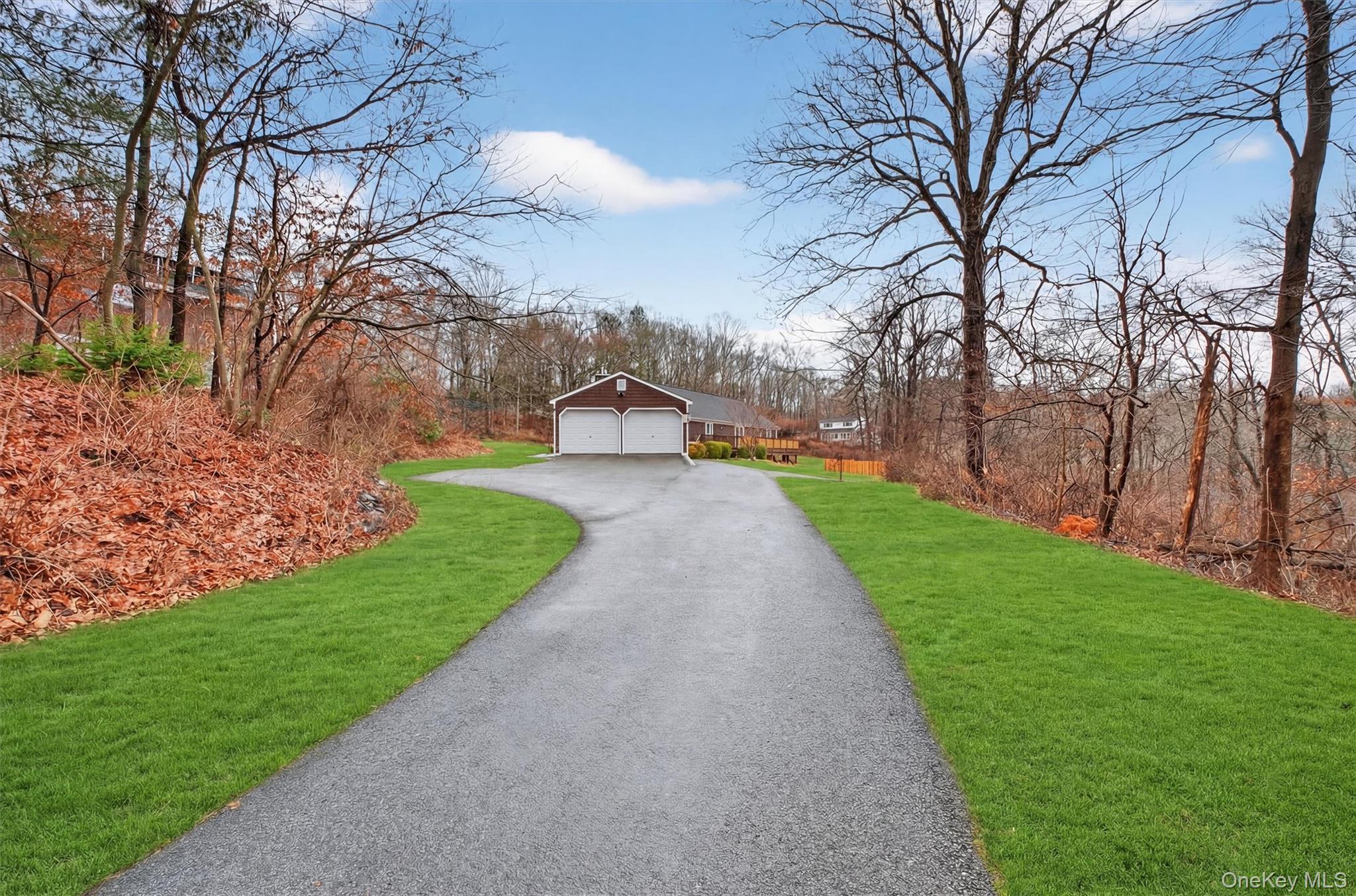 1813-1815 Hunterbrook Road