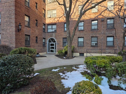 Homes For Sale - 26-19 141st Street #5E<br/> Flushing, NY 11354