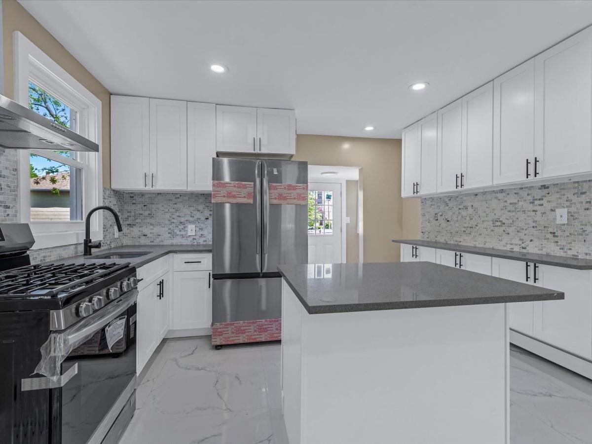 211 Belmont Avenue, Westbury, New York image 9