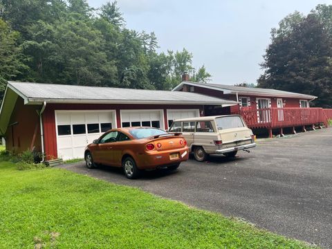 116 Nissenbaum Drive Spring Glen NY 12428