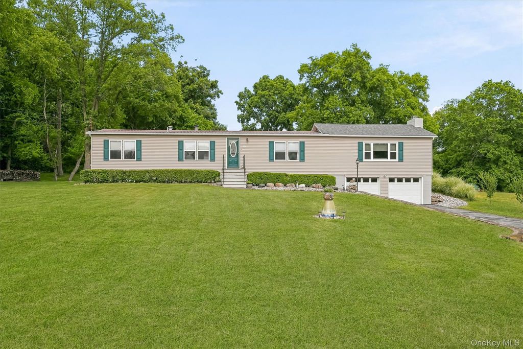 Photo of 726 County Route 93, Slate Hill, NY 10973 (MLS # 1025131)