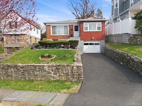 Homes For Sale - 416 Hawthorne Avenue<br/> Yonkers, NY 10705