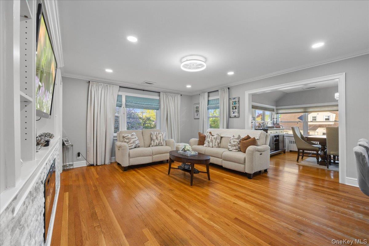 1 Francis Lane