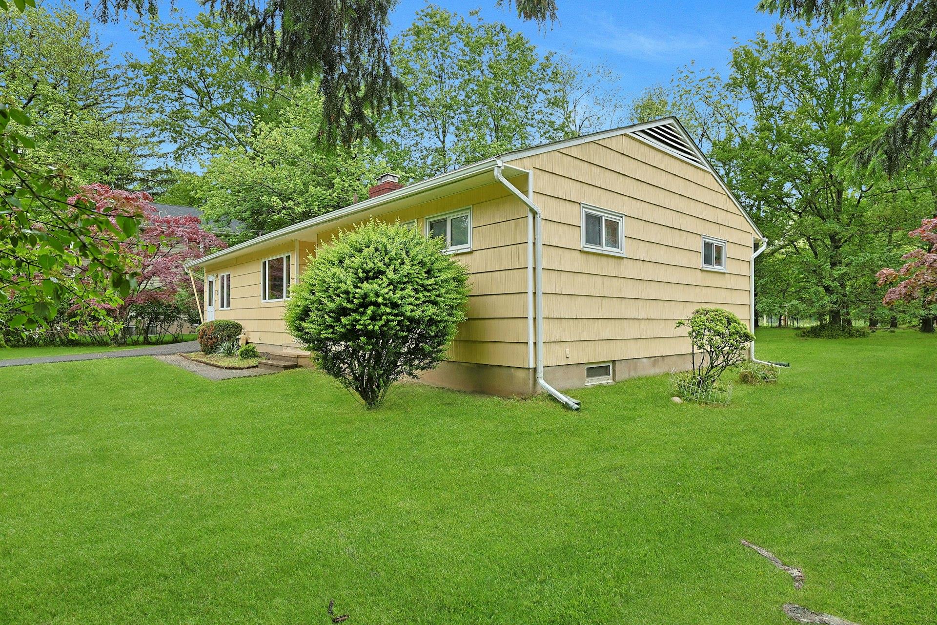 120 Locust Drive, Nyack, New York image 32