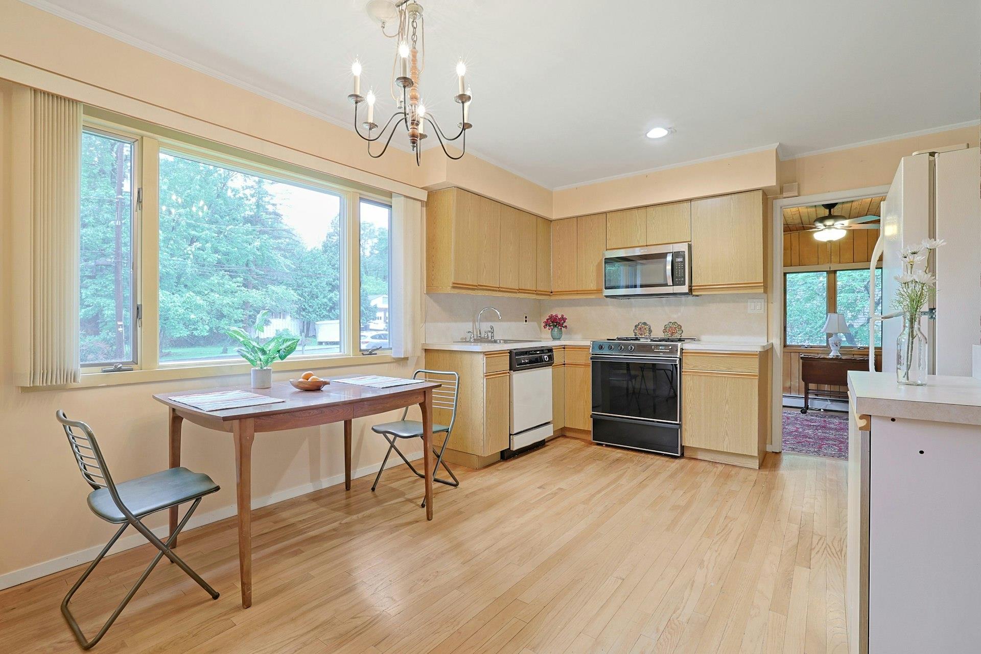 120 Locust Drive, Nyack, New York image 3