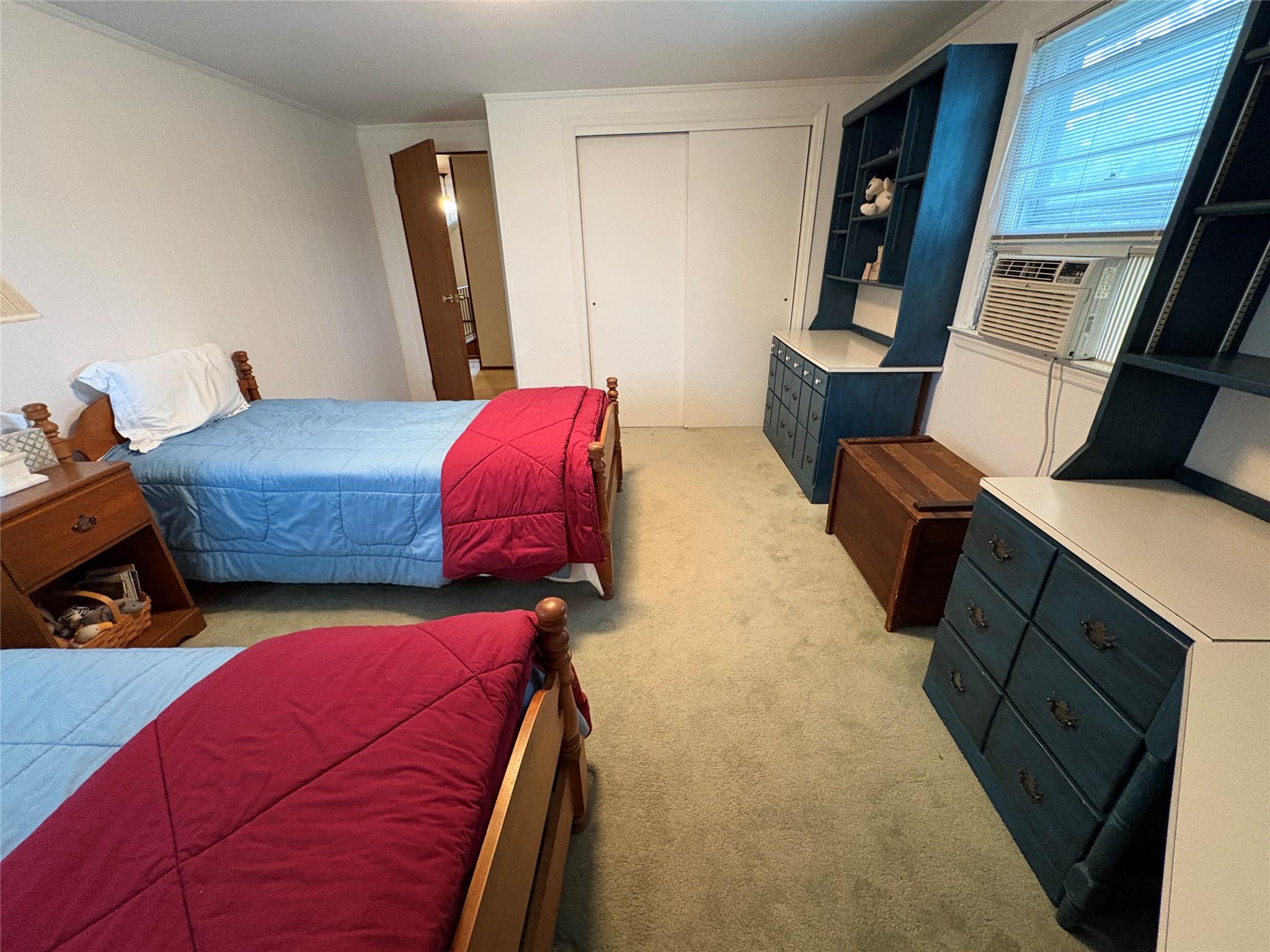 53 Canterbury Lane, North Babylon, New York image 12