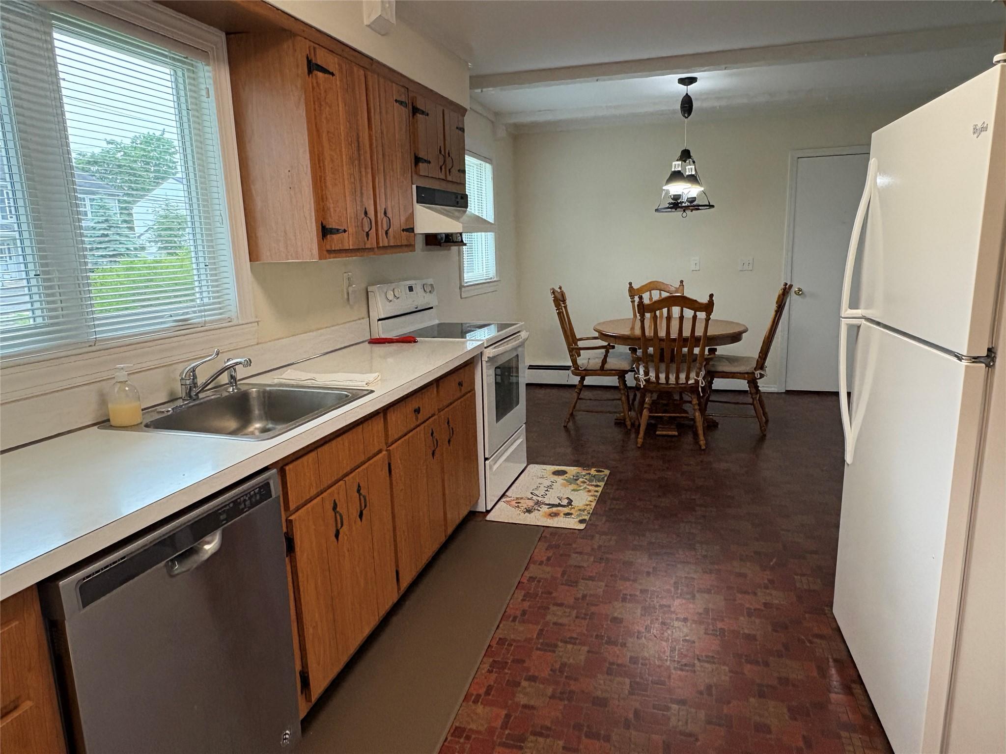 53 Canterbury Lane, North Babylon, New York image 2