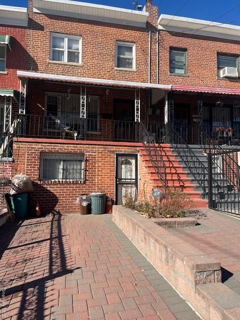 Homes For Sale - 3613 Paulding Avenue<br/> Bronx, NY 10469