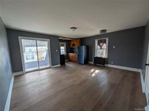 Multifamily For Rent - 205-11 110th Avenue #2ND FLOOR<br/> Queens County, Saint Albans, NY 11412