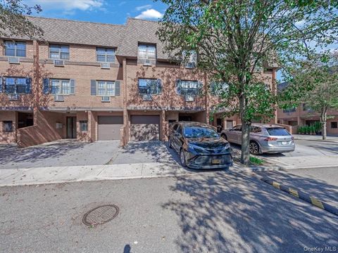 Photo of 21934 64th Avenue #337, Oakland Gardens, NY 11364 (MLS # 918504)