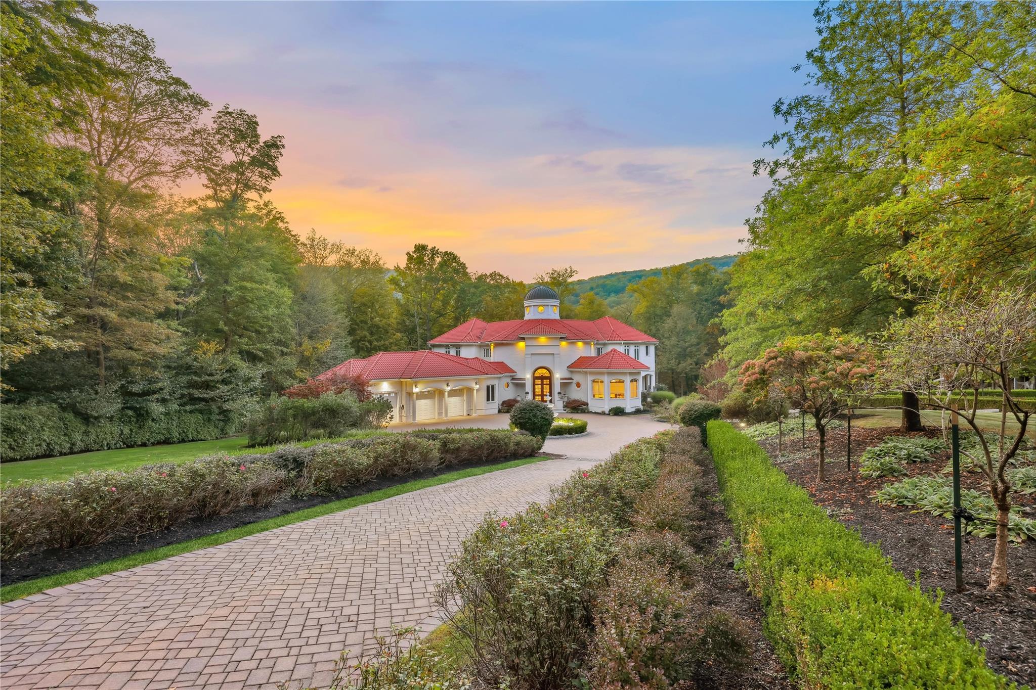 652 Haverstraw Road, Suffern, New York image 2