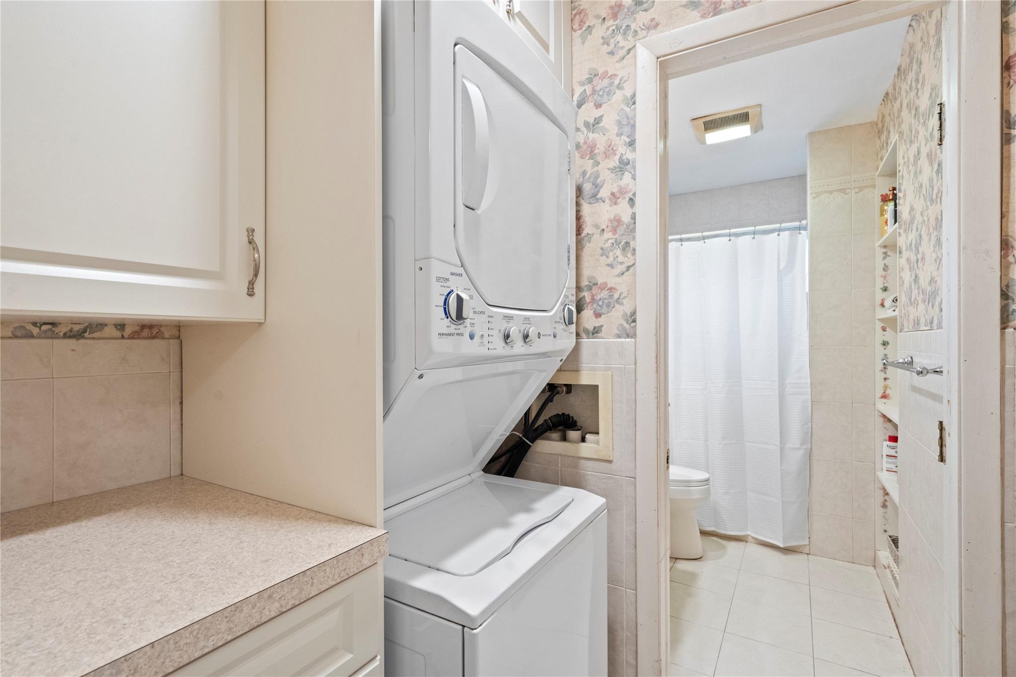 107 Greenway Drive, Farmingdale, New York image 11