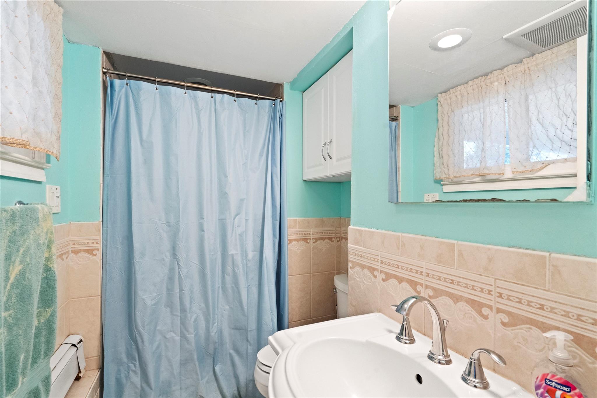 107 Greenway Drive, Farmingdale, New York image 15