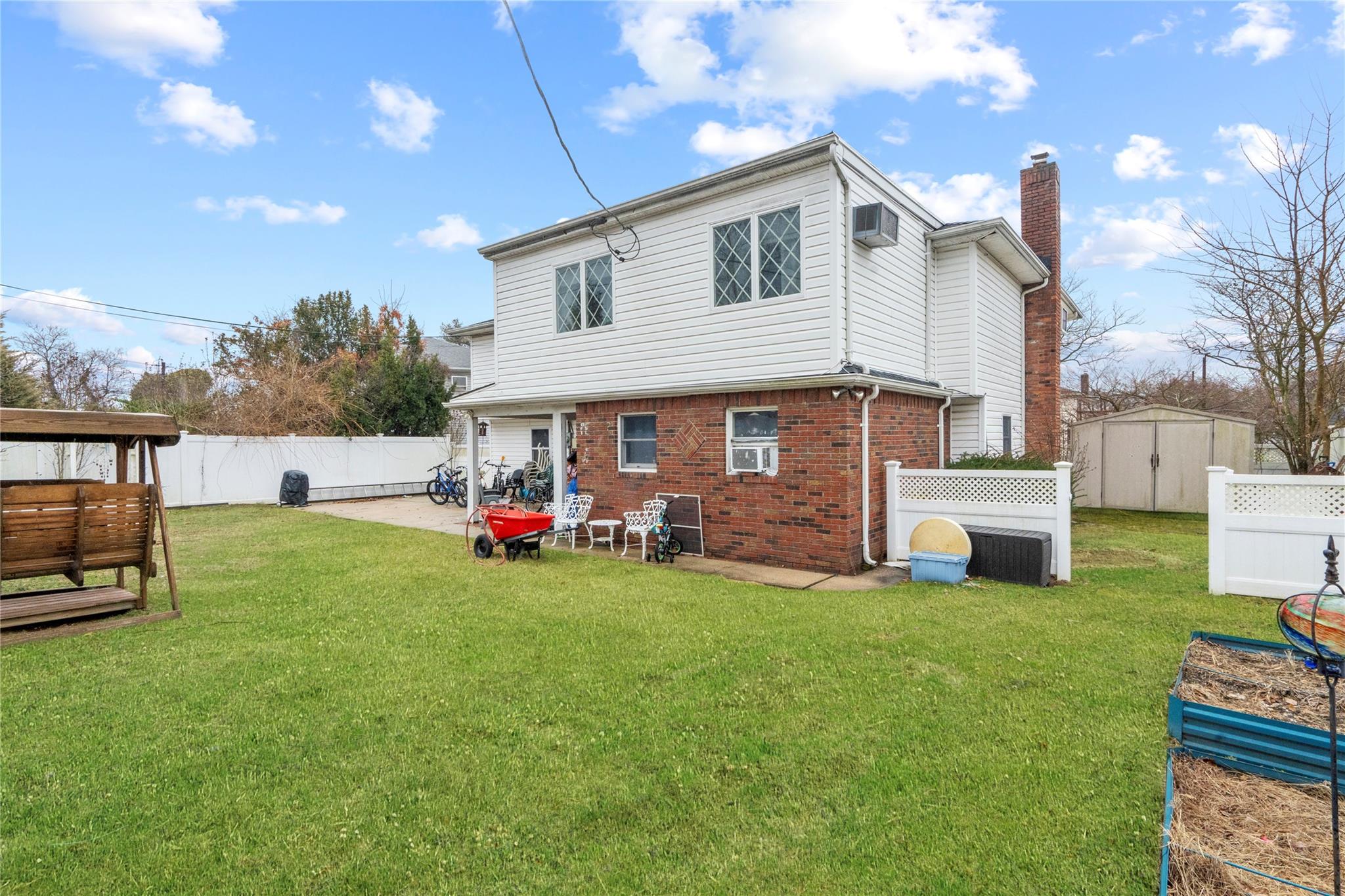 107 Greenway Drive, Farmingdale, New York image 17