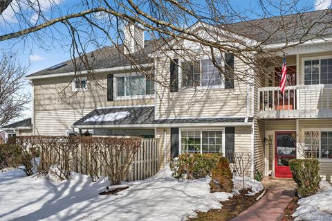 Condo For Sale - 21 Magnolia Lane<br/> Warwick, NY 10990