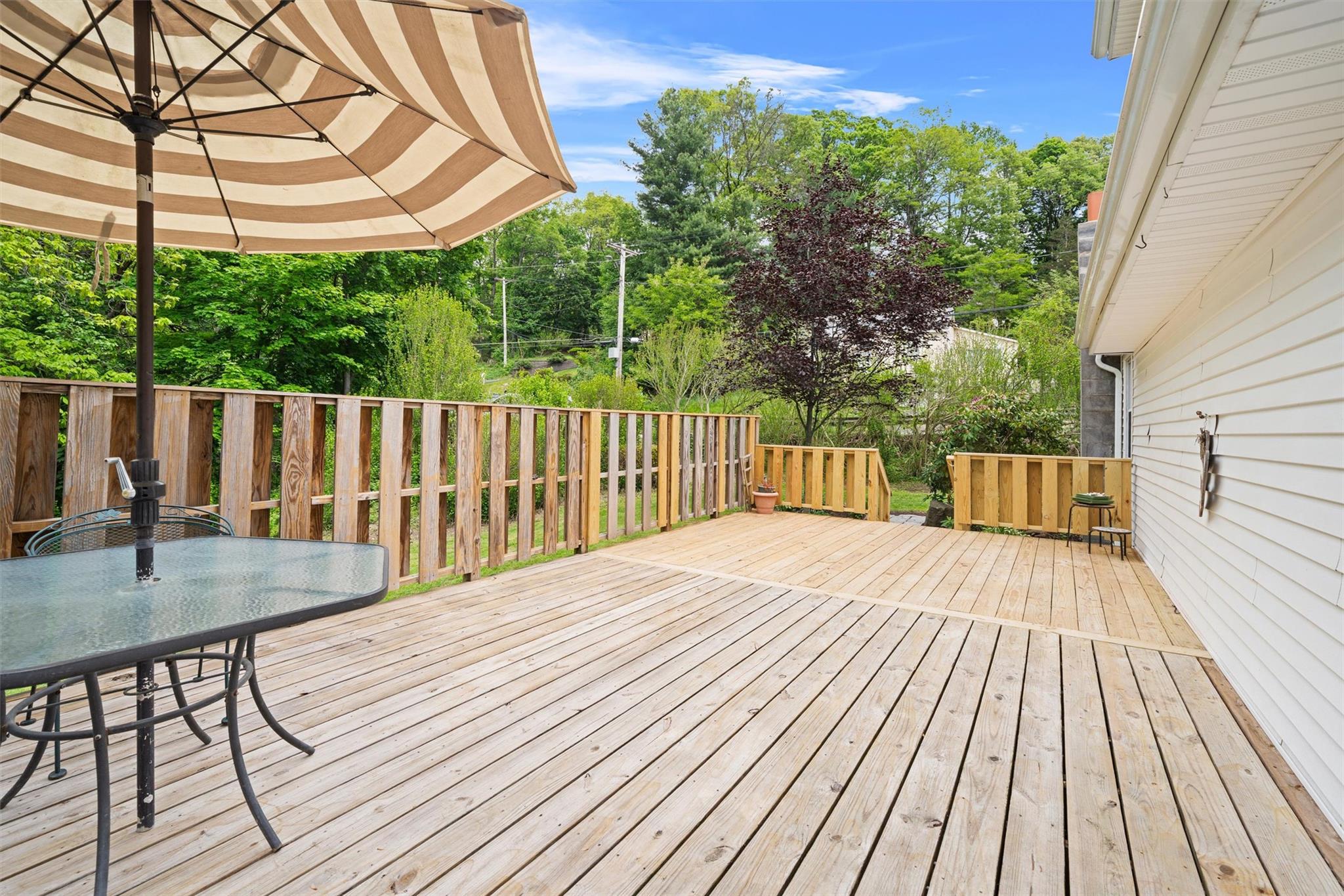 327 Walnut Avenue, New Windsor, New York image 16