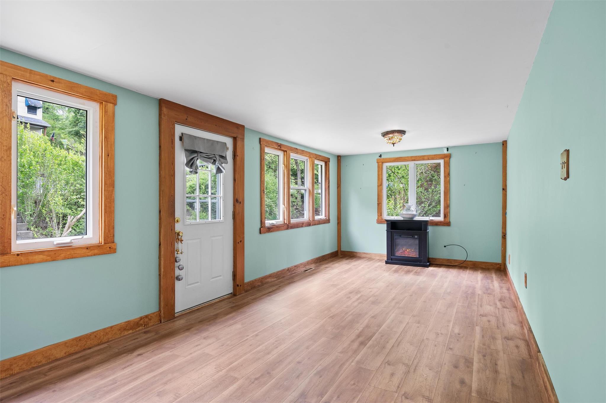 327 Walnut Avenue, New Windsor, New York image 3