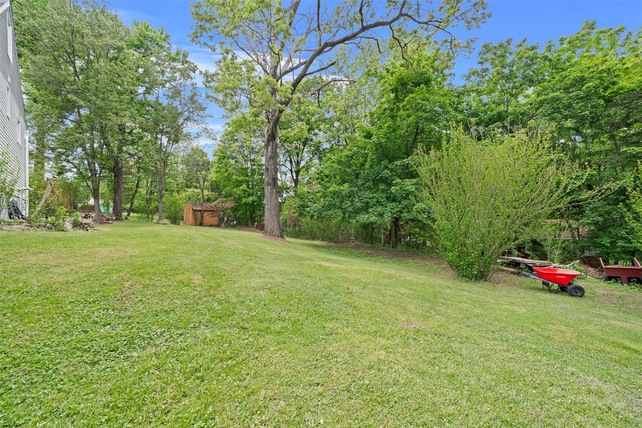 327 Walnut Avenue, New Windsor, New York image 36