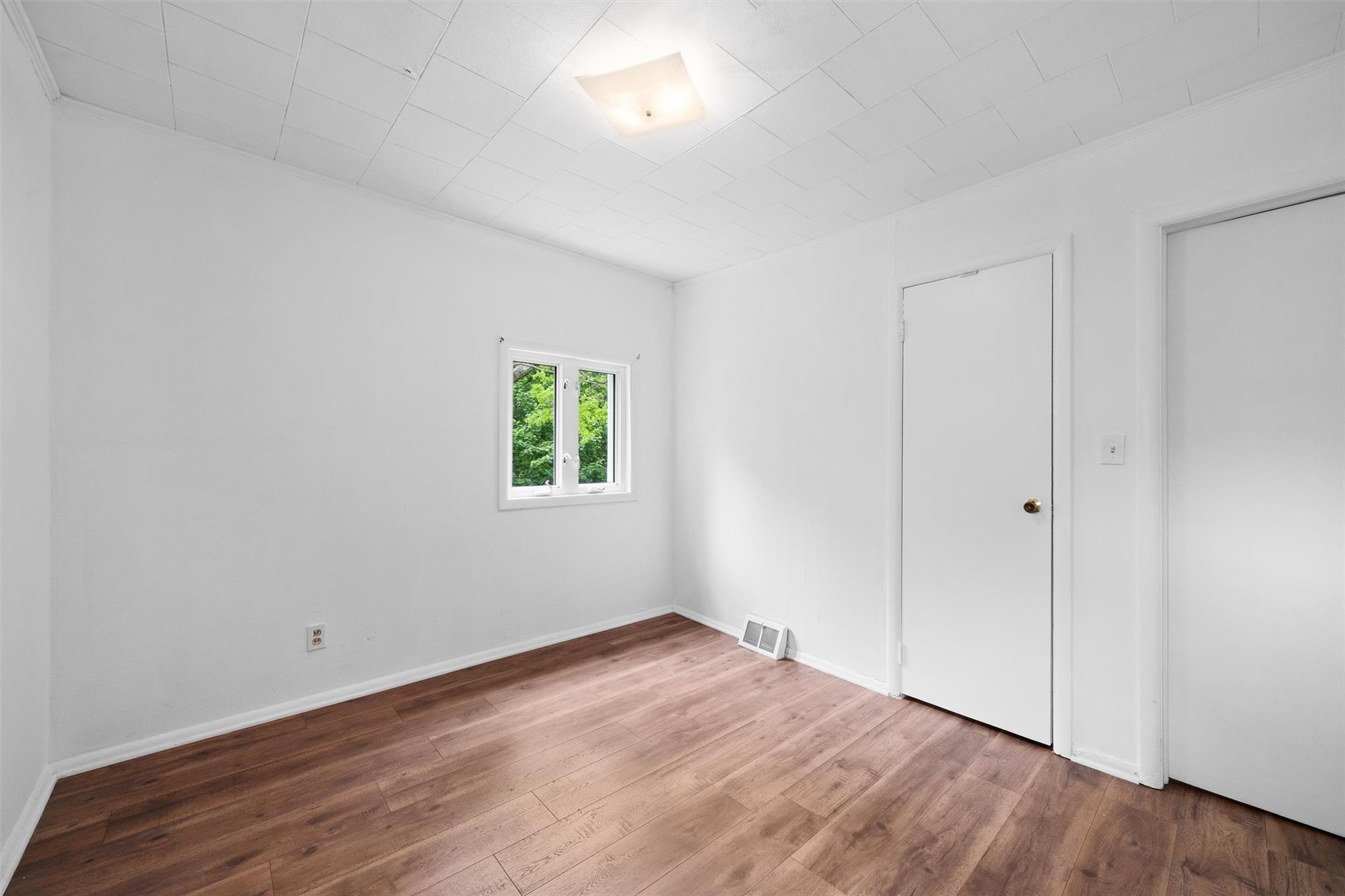 327 Walnut Avenue, New Windsor, New York image 18