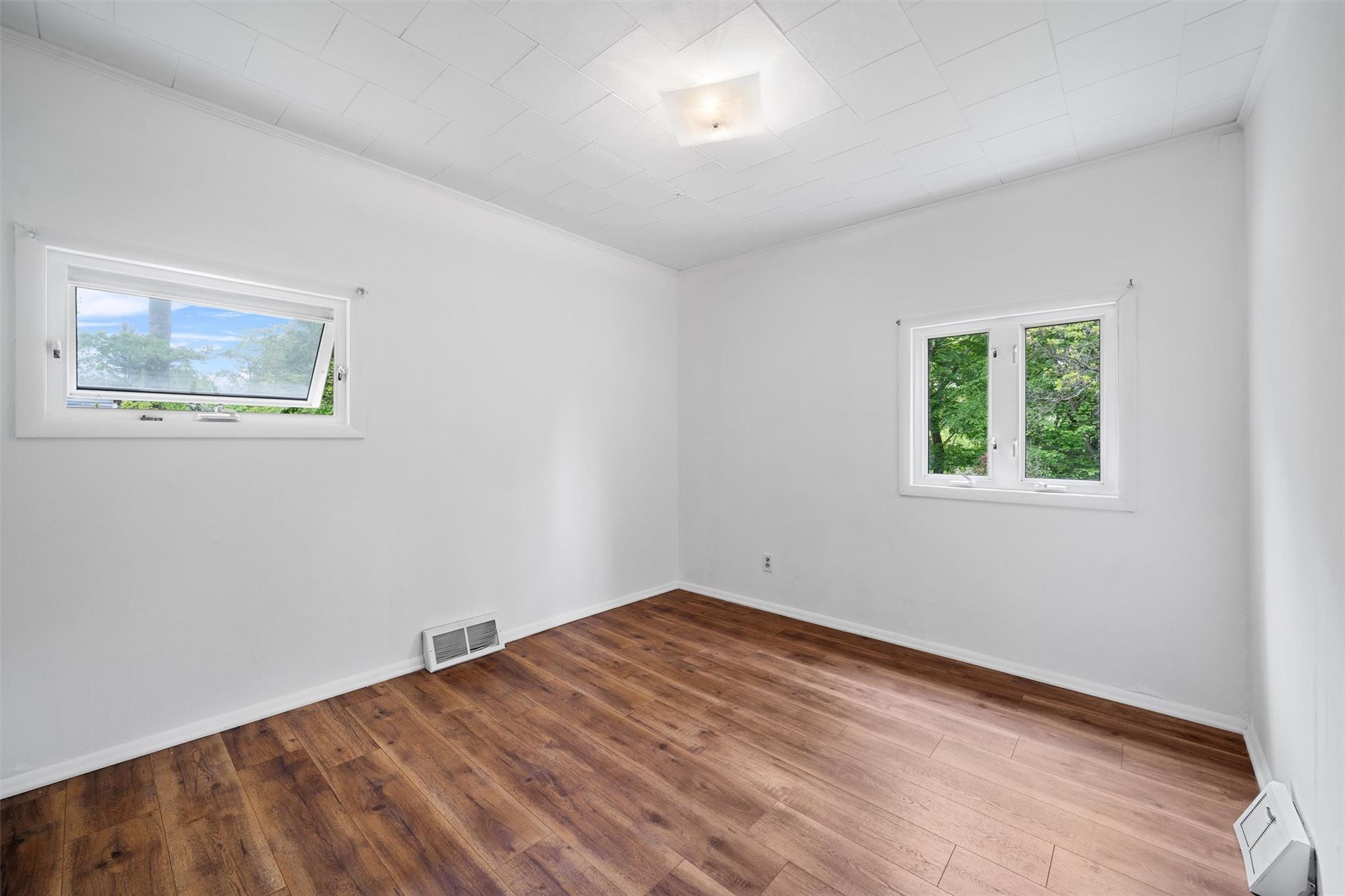 327 Walnut Avenue, New Windsor, New York image 17