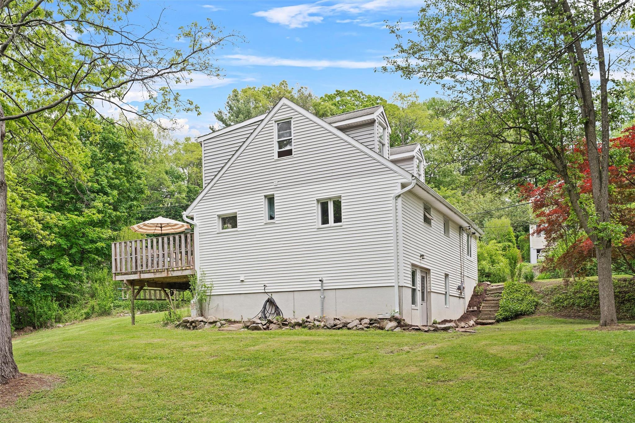327 Walnut Avenue, New Windsor, New York image 32