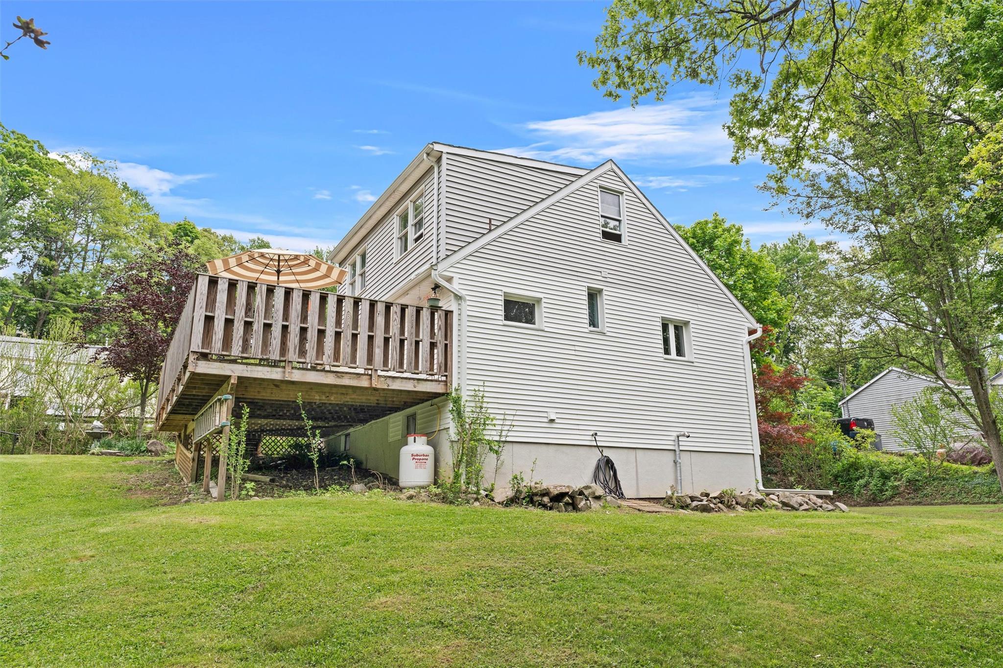 327 Walnut Avenue, New Windsor, New York image 34