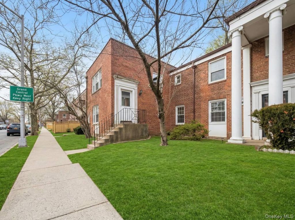 Photo of 144-37 Grand Central Parkway #74E, Briarwood, NY 11435 (MLS # 965811)