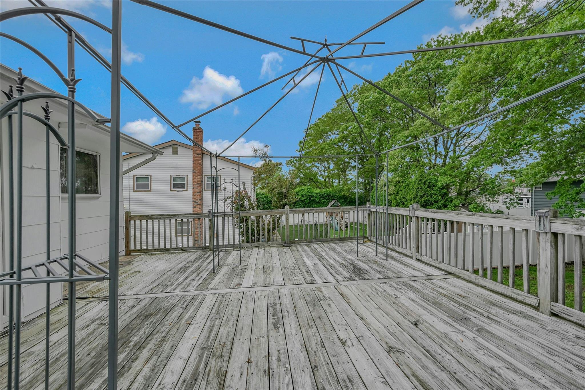 61 Opal Street, Holbrook, New York image 25