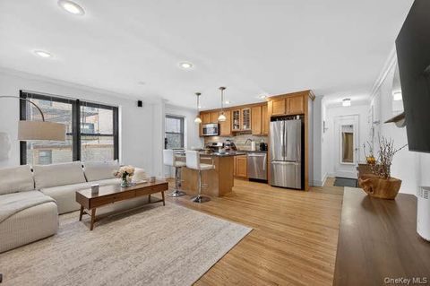 46 Terrace Circle Unit 1B, Great Neck, NY 11021 - MLS#: 955964