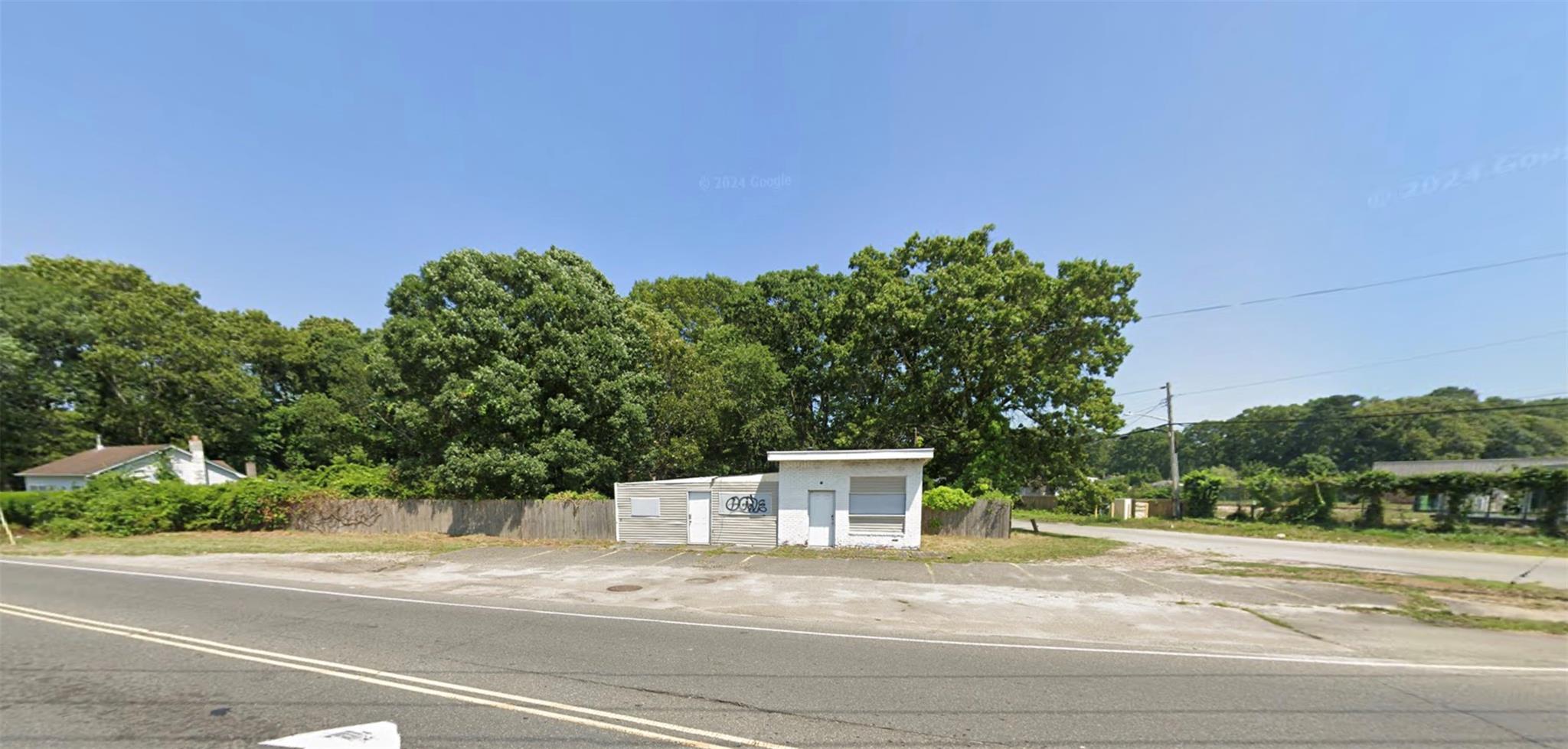 475 Mastic Road, Mastic Beach, New York image 1