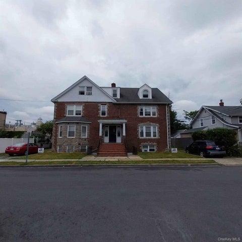 Apartment For Rent - 19 Madison Avenue #1<br/> Nassau County, Franklin Square, NY 11010