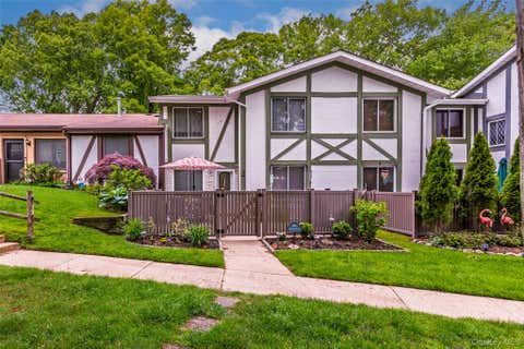 Condo For Sale - 290 Brettonwoods Drive<br/> Coram, NY 11727