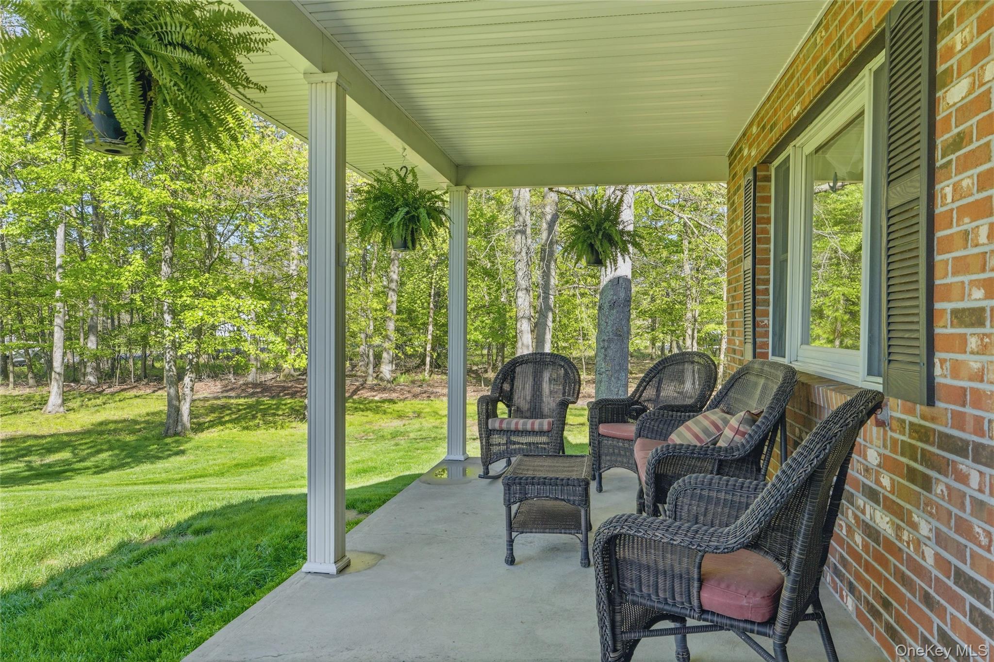 36 River Glen Road