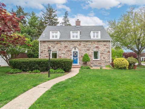 81 Huntington Road, Garden City, NY 11530 - MLS#: 993155