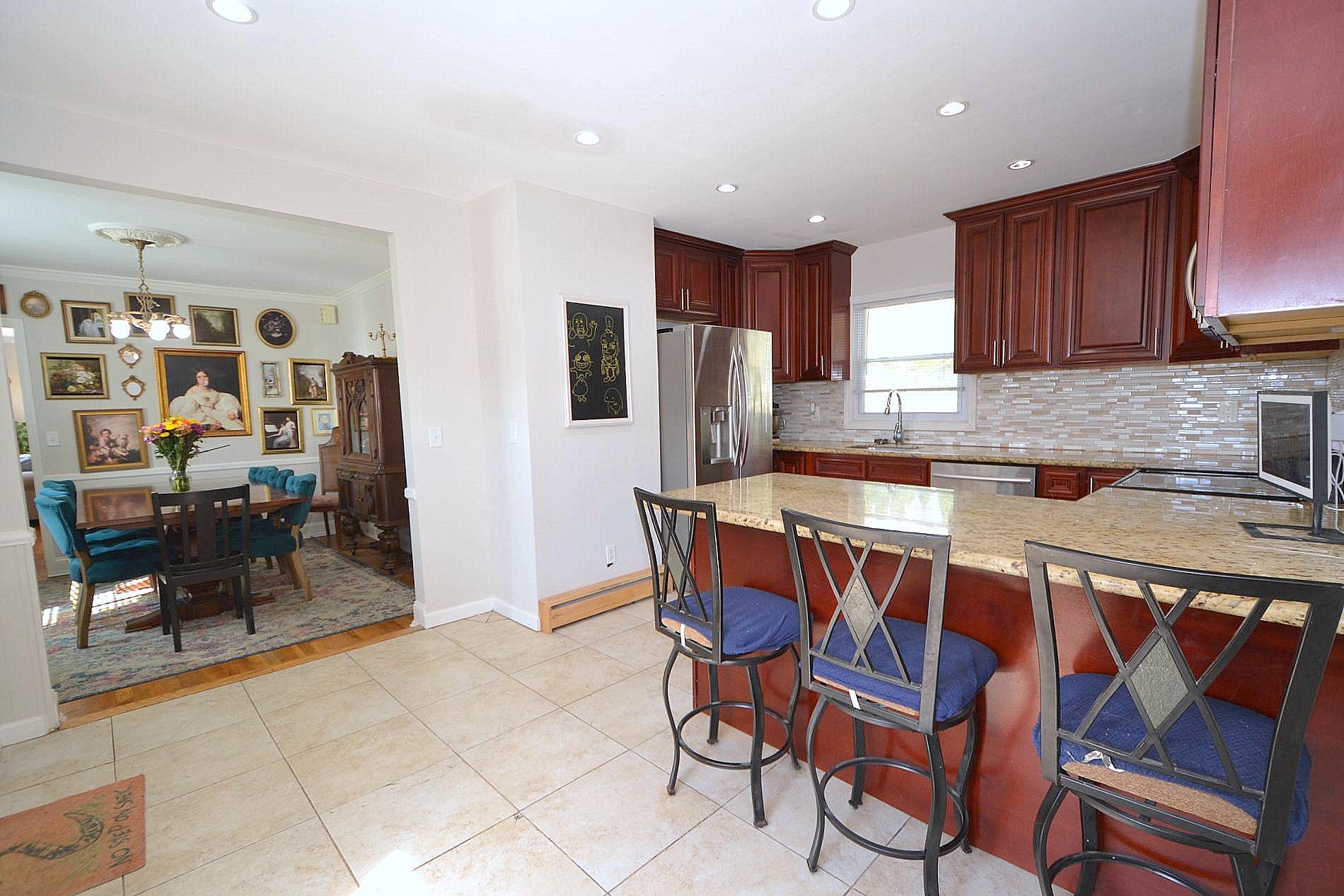 279 Woodlawn Avenue, Saint James, New York image 13