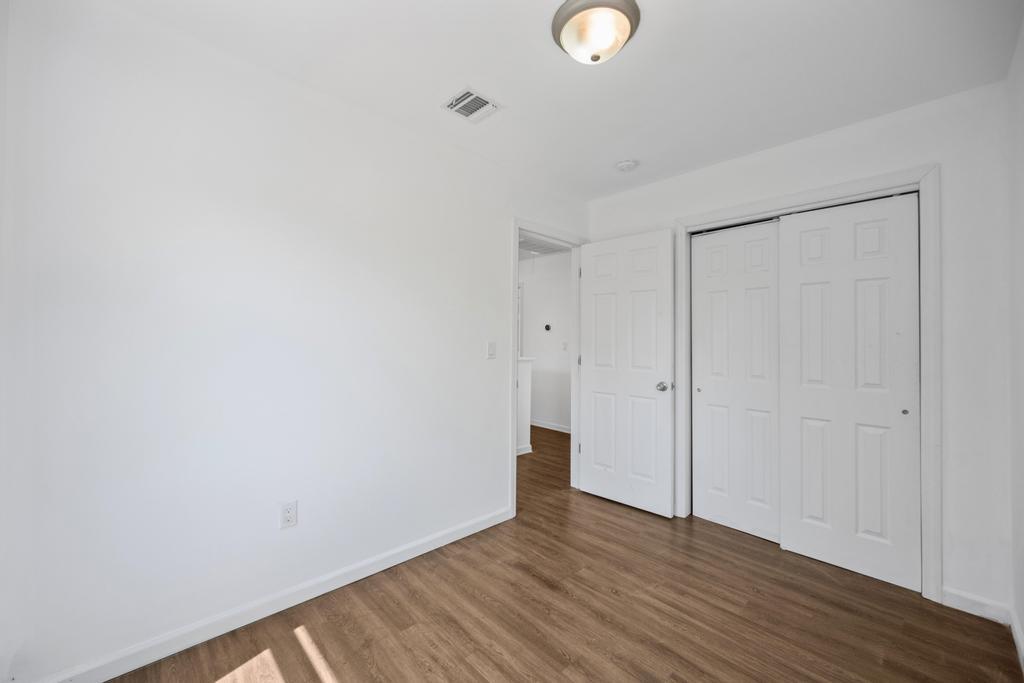 613 14th Street, West Babylon, New York image 31