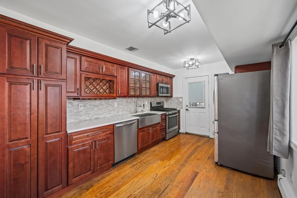 613 14th Street, West Babylon, New York image 20
