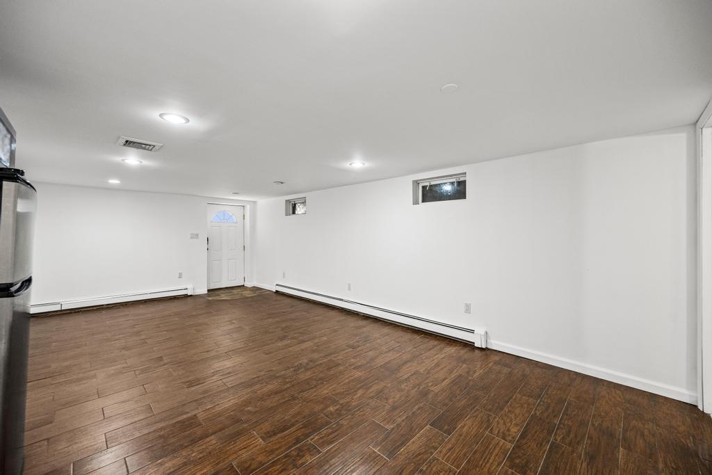 613 14th Street, West Babylon, New York image 34