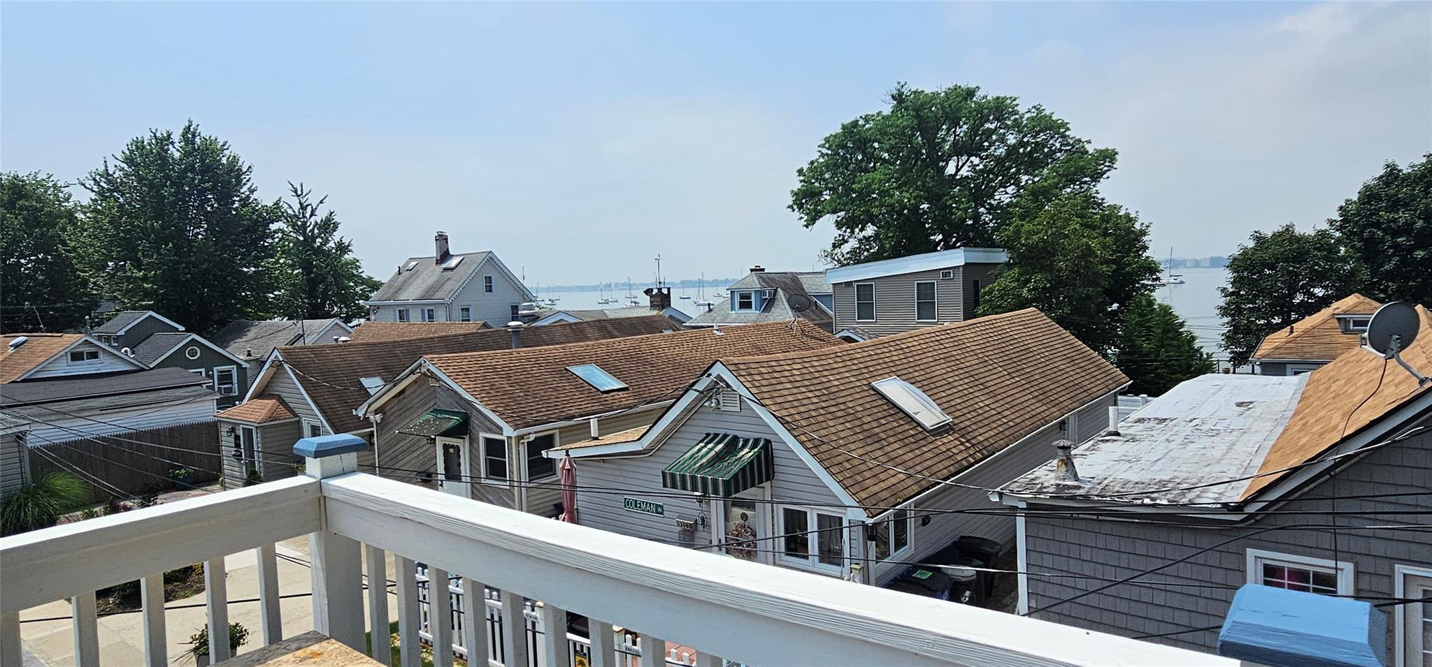 32A Carroll Street 32A