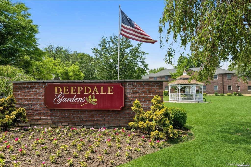 Photo of 251-29 61st Avenue #719, Little Neck, NY 11362 (MLS # 1037201)