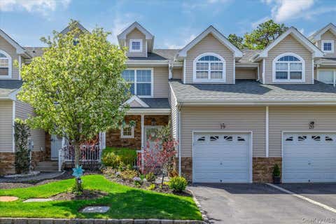 Condo For Sale - 19 Terrace Lane<br/> Patchogue, NY 11772