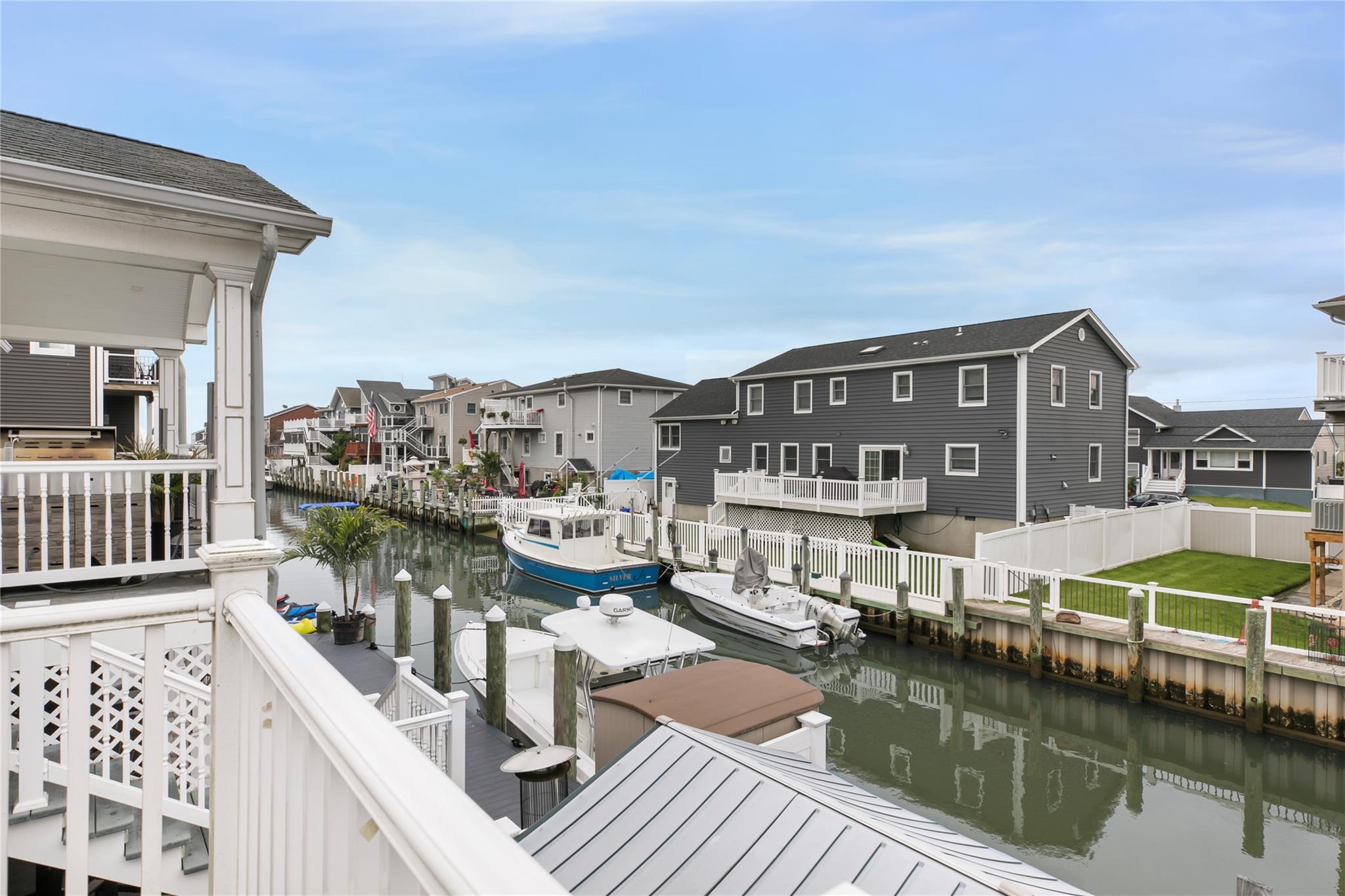 853 Arctic Street, Lindenhurst, New York image 9