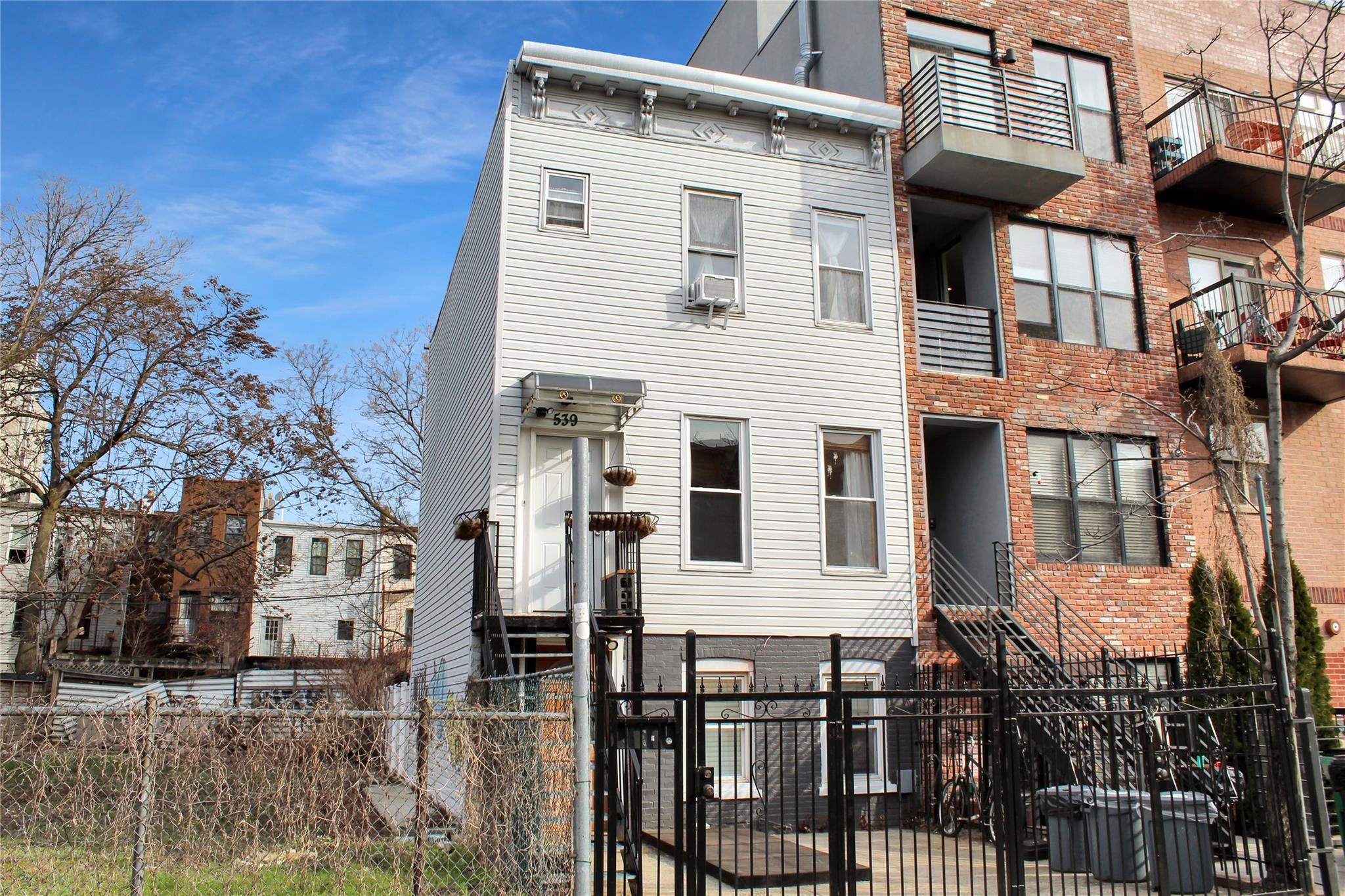 539 Kosciuszko Street, Brooklyn, New York image 1