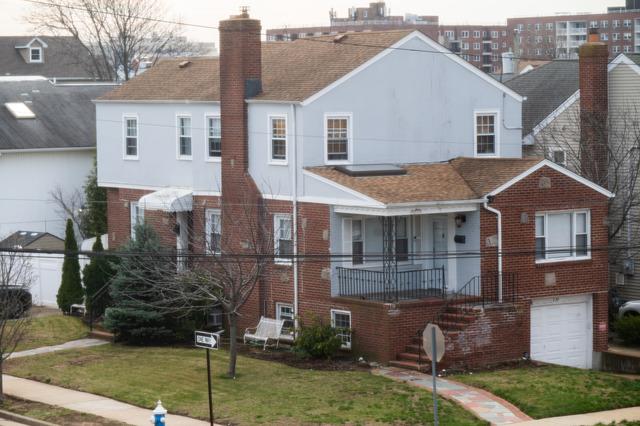 Long Beach, New York 11561, United States, 2 Bedrooms Bedrooms, ,1 BathroomBathrooms,Residential,Active,99776